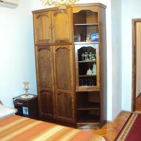 Petar Apartmán Blace
