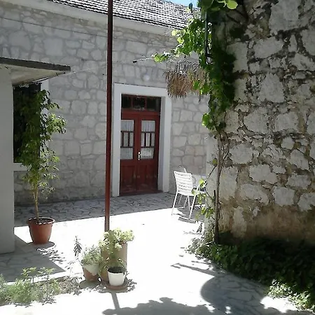 Petar Apartmán Blace